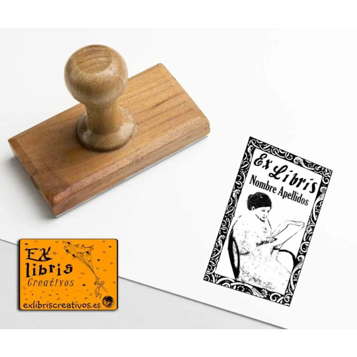 ExLibris Mujer leyendo en el jardín