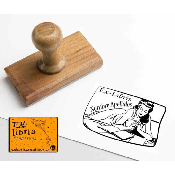 ExLibris Leyendo en la cama