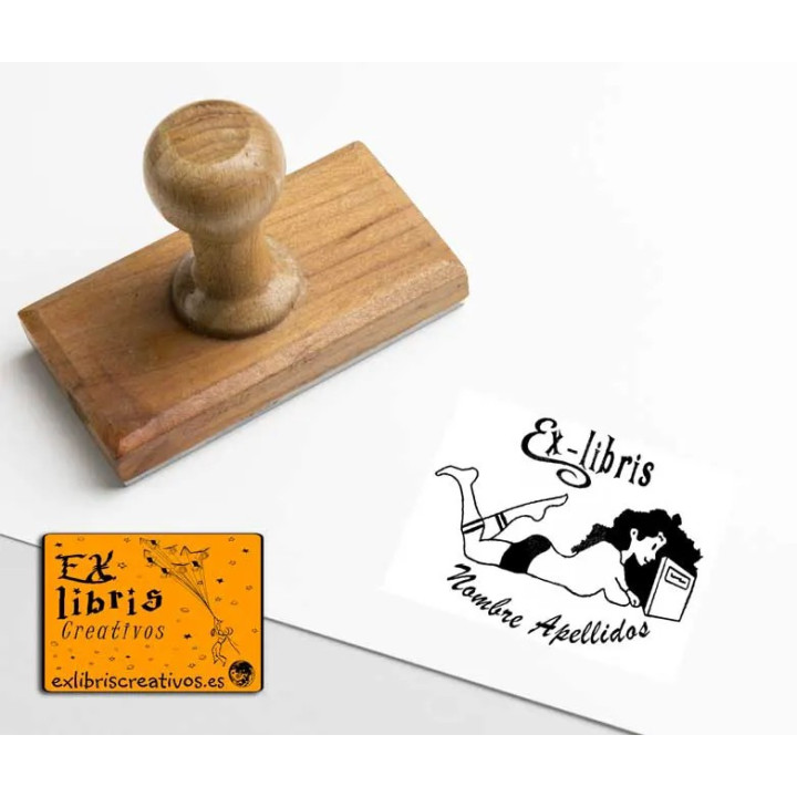 ExLibris Chica leyendo tumbada